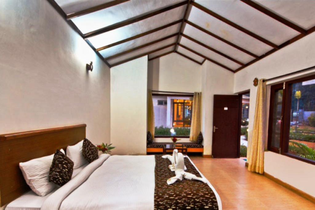Corbett Rattan Hotel Garjia Exterior foto