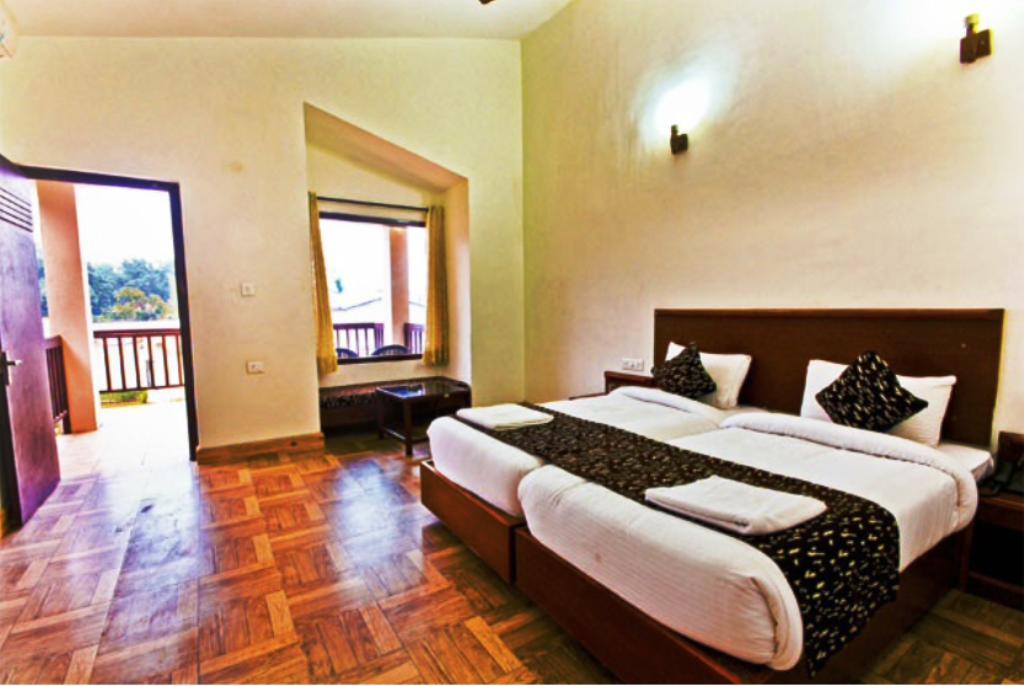 Corbett Rattan Hotel Garjia Exterior foto